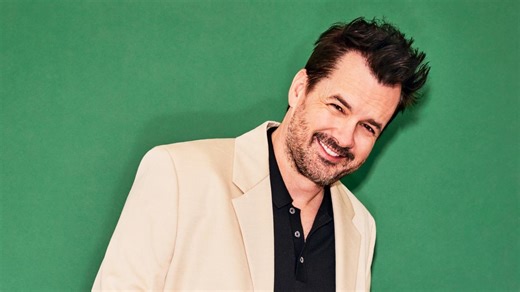 Jim Jefferies take on gun control goes viral after Texas shooting