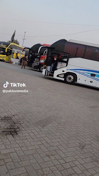 Rajput travel,FM STC,Moonways and Bilal Daewoo | Karachi bus terminal #pakbusmedia