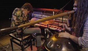 Crazy acoustic trance! You won't believe what these two guys can do! via MEZERG | Trancentral