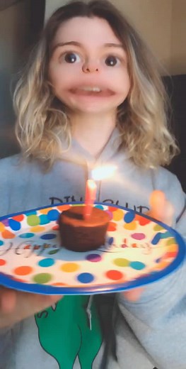 Steven has a new way to blow out a candle😂 #learnfromme #comedy #fun