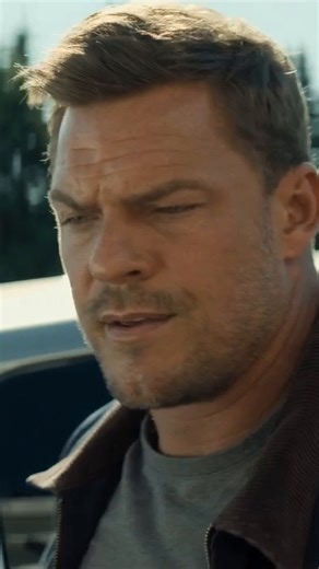 1.4M views · 7.5K reactions | Ich weiß nicht vor wem ich mehr Angst hätte  | Amazon Prime Video | Facebook