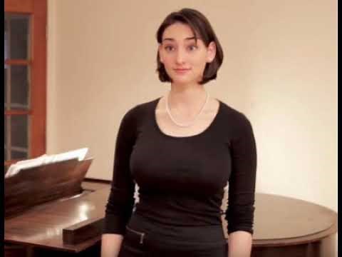 Abby Shapiro's big mommy milkers