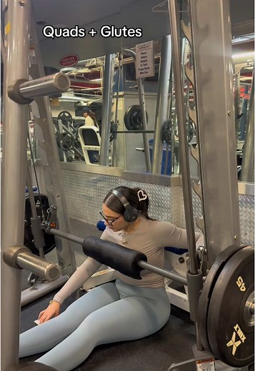 Quads & Glutes workout for the girlies☺️ #jim #quads #glutegains #fyp