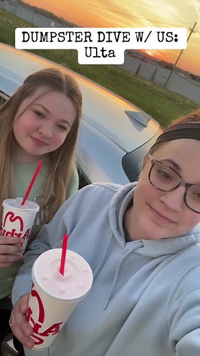 DUMPSTER DIVE W/ US: Ulta #dumpsterdiving #fyp #dumpster #dumpsterdivinggals #brother #trashpanda #bestfriends #dump #dive #imdumpimdive #trending #ultafinds