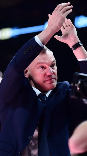 Gazzetta.gr on Instagram: "☘️ Οι φίλοι του Παναθηναϊκού αποθέωσαν τον Σάρας Γιασικεβίτσιους κατά την είσοδό του!"