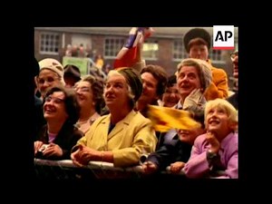 LAUNCH OF THE QUEEN ELIZABETH II - COLOUR