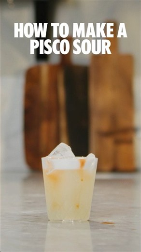 How to Make a Pisco Sour #drinks #cocktails #piscosour