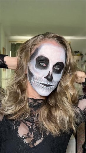 The Style Gal Val on Instagram: "Skeleton makeup tutorial 💀 Halloween skull face paint ideas | easy scary makeup for spooky season #HalloweenMakeup #SkeletonMakeup #SkullMakeup #Halloween2025 #MakeupTutorial #SpookySeason #FacePaint #CostumeIdeas"