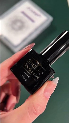 Tips mit Shellac ankleben