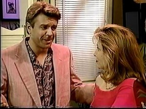 THE NEWZ (USA; 1994) The Obvious Bar Pickup - Shawn Thompson, Nancy Sullivan