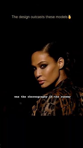 When a designer fall in love with his own work #tomford FW19 #kaiagerber #joansmalls