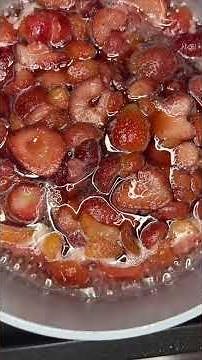 The best way to make strawberry topping