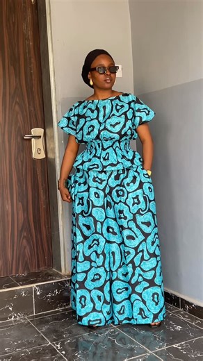 MALIKA on Instagram: "Two piece set Price - NGN18,500 Website Code: MLK 046 ✅Pockets ✅Smoked waist ✅Scarf Available in sizes 4-22 #ankaradresses #abuja #malikanigeria"