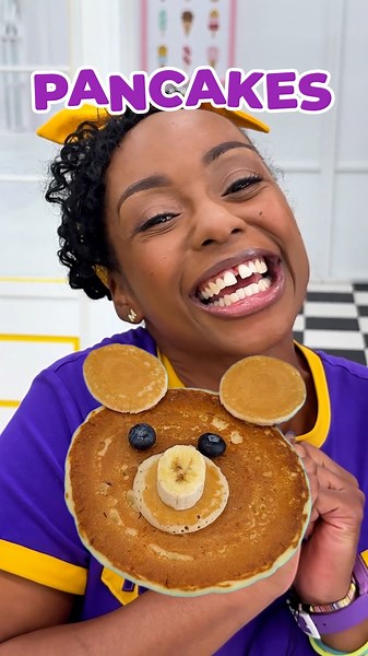 Meekah and Blippi’s Yummy Fruity Pancake Party! 🥞🍓