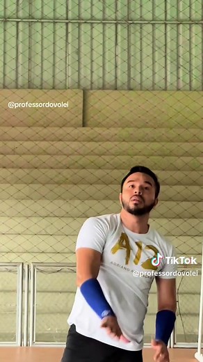 Fundamentos do Voleibol: Saque por Cima