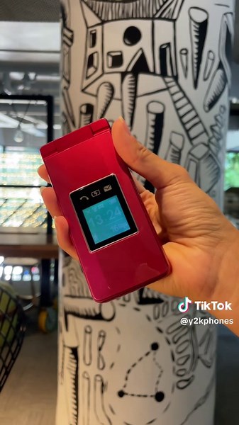 Discover the Sharp Aquos A207SH Flip Phone