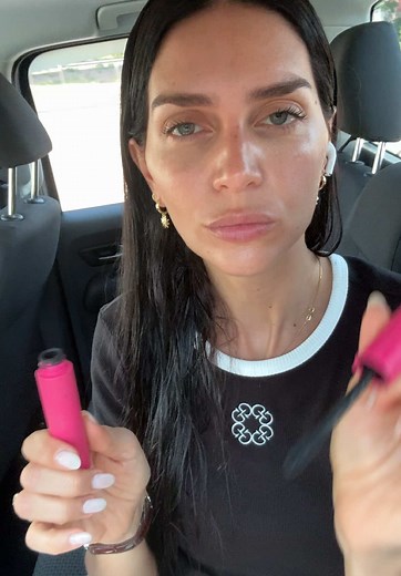 Maquillaje en 5 minutos con Zaira Nara en TikTok