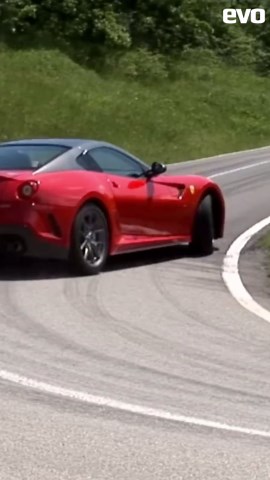 Porsche 911 GT3 RS vs Ferrari 599 GTO