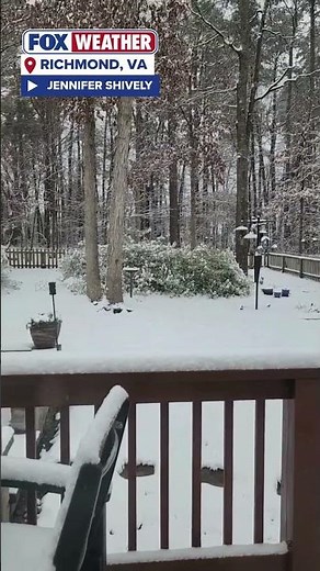 Pretty Snow Falling In Richmond, Virginia