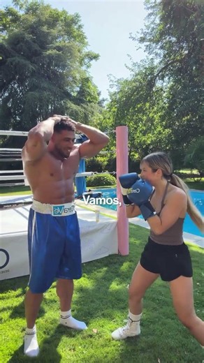 @roroobuenoo🥊👸🏼 is making me suffer. #LaVelada