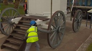 Replica of George III's Weymouth bathing machine refurbished
