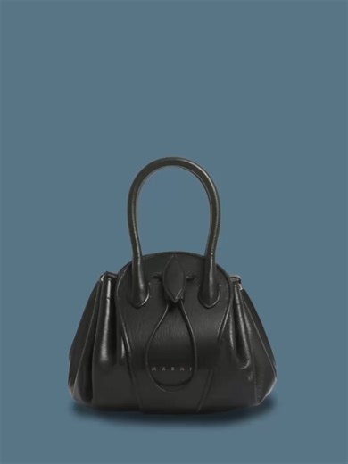 POV: you left the Tulipea bag alone for five minutes. Discover the collection online and in Marni boutiques. #marni