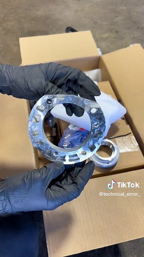 📦Unboxing a new Cummins Cp3 pump kit #dieselmechanic #recall #knife #crktceo #mechanicsoftiktok #asmr #highpressurepump #cp3pump #asmrunboxing #asmrvideo #unboxingvideo #dailyroutine