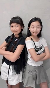 約偶像大明星一起跳《Don’t do That》Challenge🤩😎 這個組合一起跳舞真的夢幻到不可思議！！ #有夠可愛有夠帥啊啊啊🥰 #我說擋到小杰的帥臉了怎麼辦？ #他說只要少女們漂亮就100分了🤣 #廖允杰 @jaydaone111 #kpop #dance #dance #하지마 #leellamarz #dancechallenge | 胖球人生