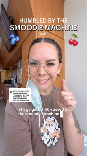Jenna Elizabeth on Instagram: "humbled yet again by the smoodie machine  @zenblen_smoothies #smoothie #hospitallife #zenblen #stemcelltransplant #proteinpowder #fitnessjourney #healthyswaps #espresso #embarrassing"