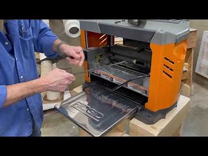 Replacing knives on the Rigid R4331 planer