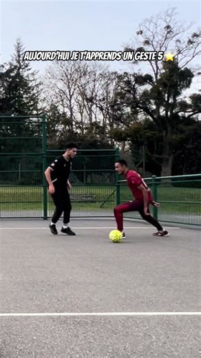 Learn the Scissor Akka Move in Football