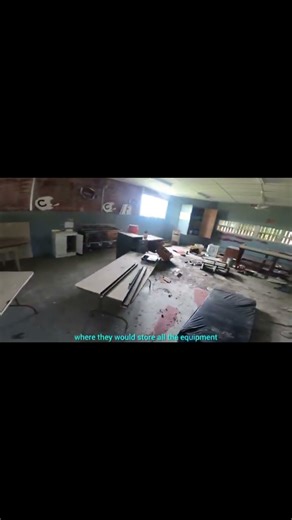 Abandoned 1940s High School Gym Room #abandoned #urbex