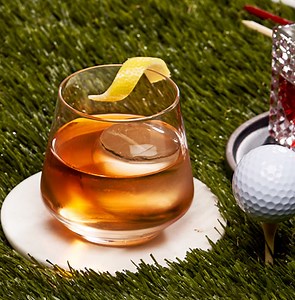 Enjoy Icon, a cocktail made with GREY GOOSE® Vodka.