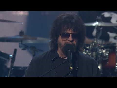 2017 Rock & Roll Hall of Fame Inductees ELO Perform "Roll Over Beethoven"