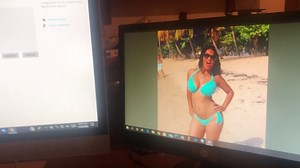 I can extend the screen but I can’t duplicate it, there is my pc (HDMI) trying to duplicate the screen with a monitor (VGA) Error: “signal out of range” I’ve already tried to update the video controllers and move the Hz frequency.