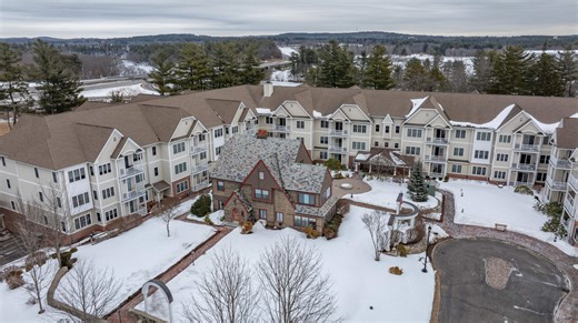 160 Daniel Webster Hwy #319, Nashua, NH 03060 - MLS 5079595 - Coldwell Banker