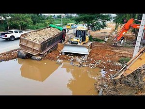 Be Careful !! Dump Truck Drive Back Unloading Soil Stuck Wet Soil And Recovery By Excavator & Dozer