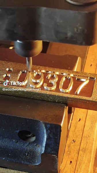 #engravingmachine #cncrouter #Metal engraving machine