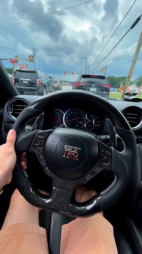 250K views · 3.9K reactions | #gtr #skyline #nissan #nissangtr #nismo #jdm #r35 #r34 #r33 #r32 #godzilla #turbo #hks #drifting #drift | GT-R LOVER | Facebook