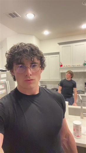 brev (@brevrin)’s videos with I feel so close - 𝗕𝗜𝗔𝗚𝗢