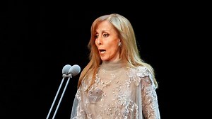 Lebanese singer Fayrouz is back with a new song