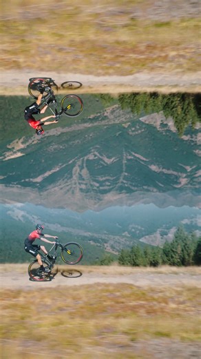 "The Twostroke is a beautiful racing toy that I love riding," Janis Baumann from BMC MTB Racing explains : "It's a bike that lets me feel fast and play around with speed on versatile terrains. I especially enjoy taking it out shorter, more intensive training session. Additionally, the BMC Twostroke also handles slightly less technical XC races with ease." 🗣 @janis.baumann | BMC Switzerland