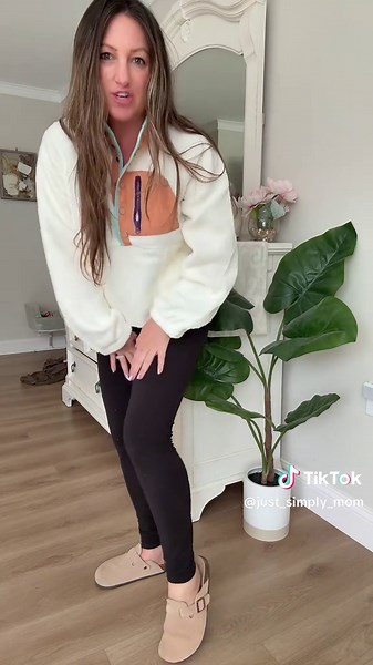 Fall shoe trend: the clog aka potato shoe #fallshoes | Shoe Trend