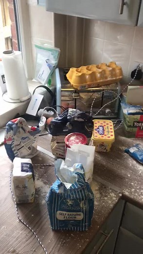 When u wanna bake a cake with me this happens 😂