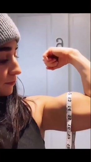Muscle Girl BICEPS Measure 😱 Biceps Gainzz 💪 Fbb Biceps #shorts #fitness #bodybuilding