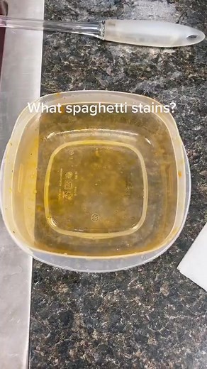 #lifehacks #spaghetti #tupperware #removestains #stains #foryoupage | Melisa Manning