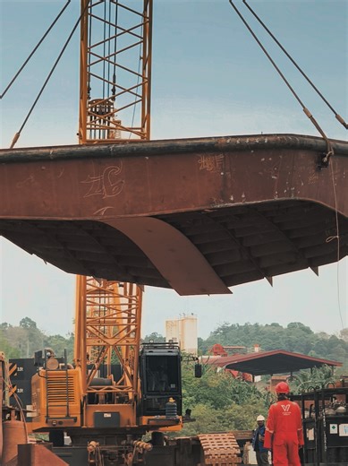 Unique Tugboat Construction Process