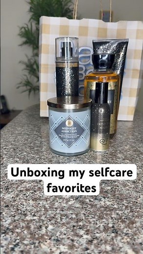 Bath & Body Works Into the Night Unboxing & Scent Showcase | Body Mist, Candle & Shower Gel