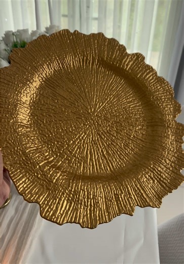 Elegant Charger Plate Ideas for Your Table Setting