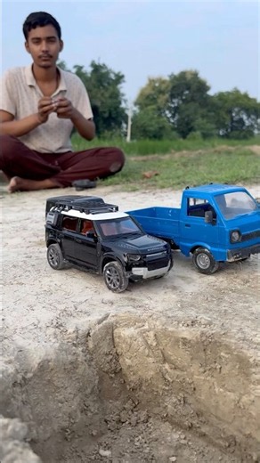 Rc Suzuki pickup G Wagon gadde Mein fas Gai defender Jeet gai